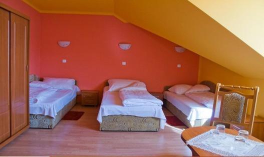 Hotel Czardasz Września Cameră foto